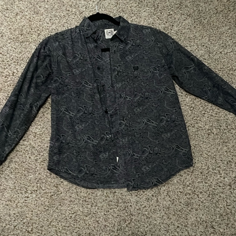 Kids medium cinch long sleeve button down shirt